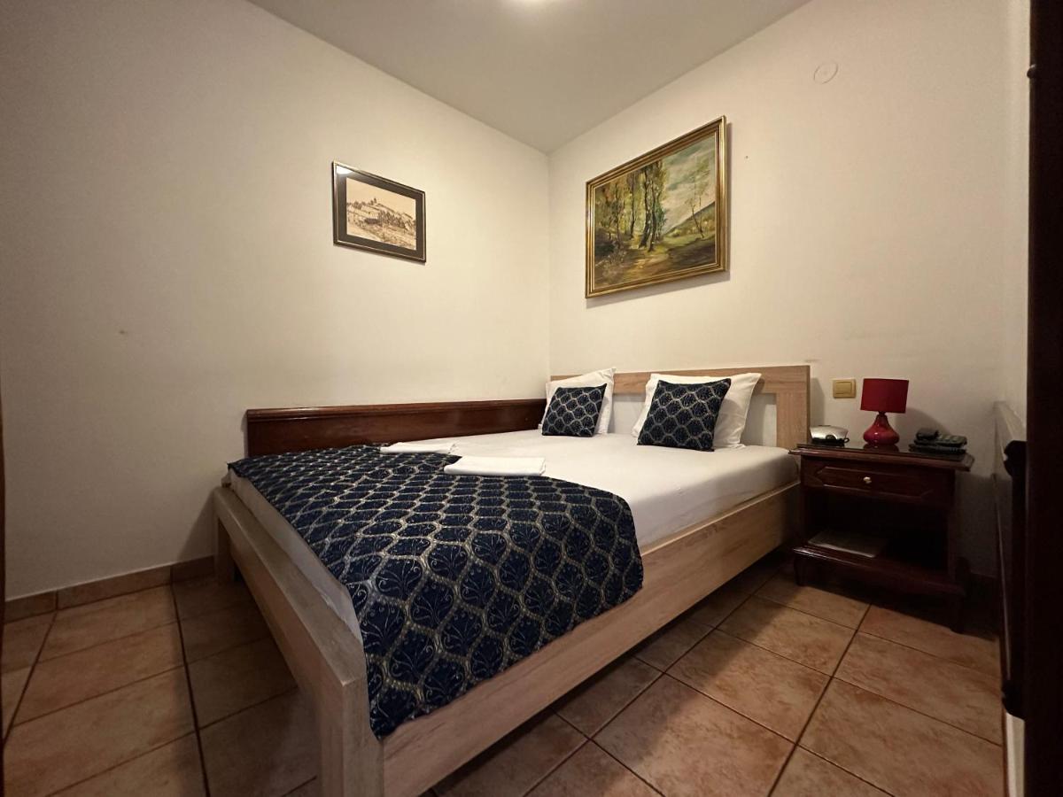 Beatrix Lux Hotel Budua Esterno foto