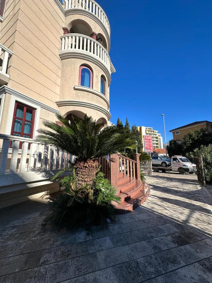 Beatrix Lux Hotel Budua Esterno foto
